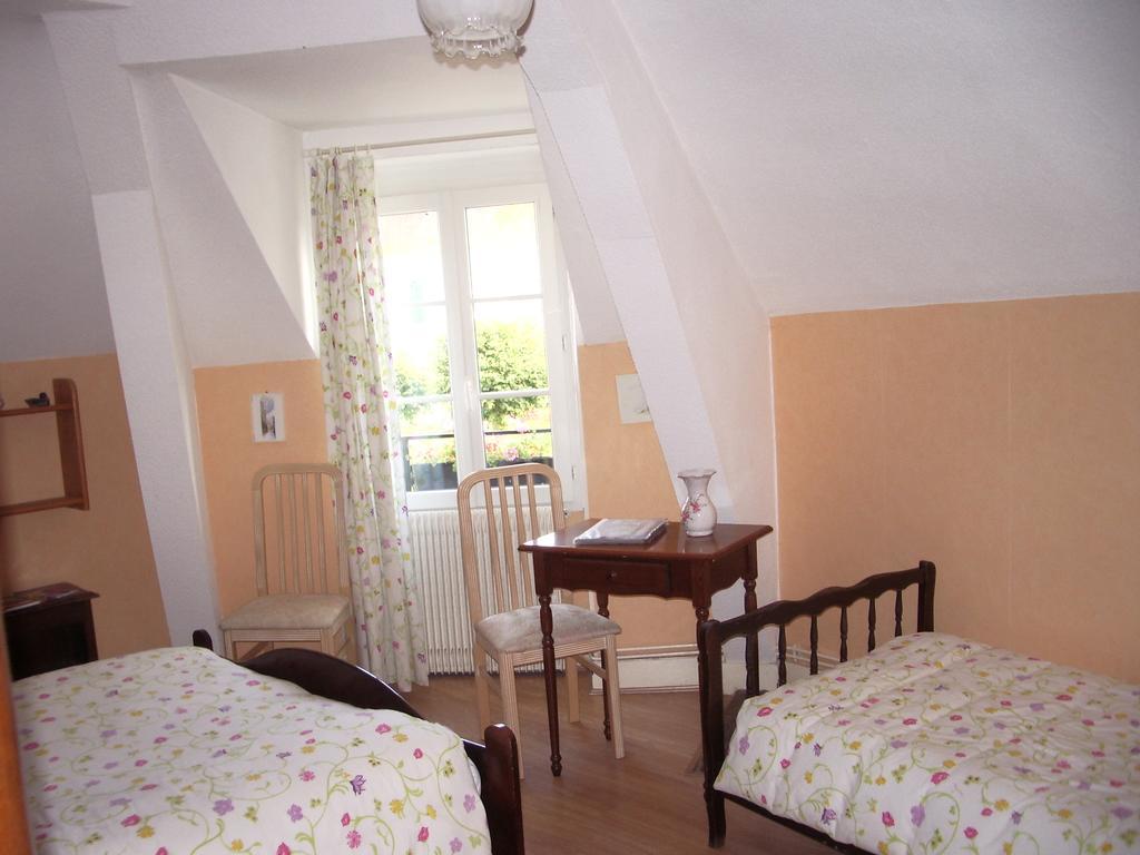 Les Glycines Bed & Breakfast Plaimpied-Givaudins Bagian luar foto